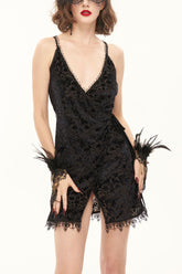 Robe gothique noire sexy à super col en V en velours jacquard avec lacets pour femmes